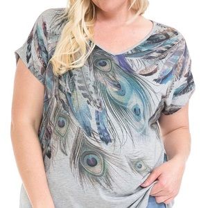 Leebe Graphic V-Neck Tee